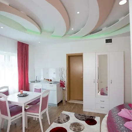 بيت ضيافة Slado