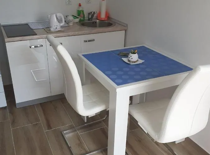 Slado * Τρέμπινιε