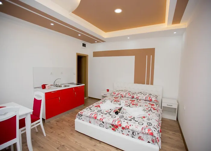 Slado Πανσιόν Τρέμπινιε