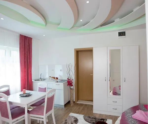 Πανσιόν Slado