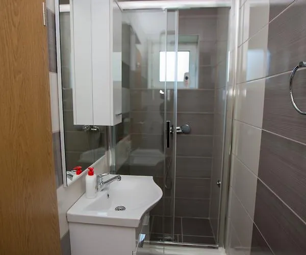 Slado * Τρέμπινιε